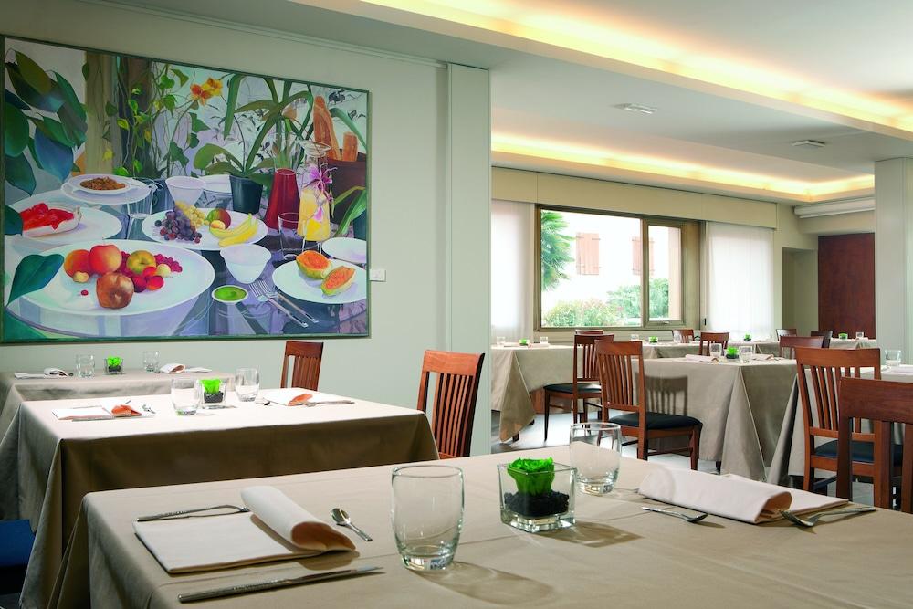 Best Western Hotel Continental Udine Esterno foto