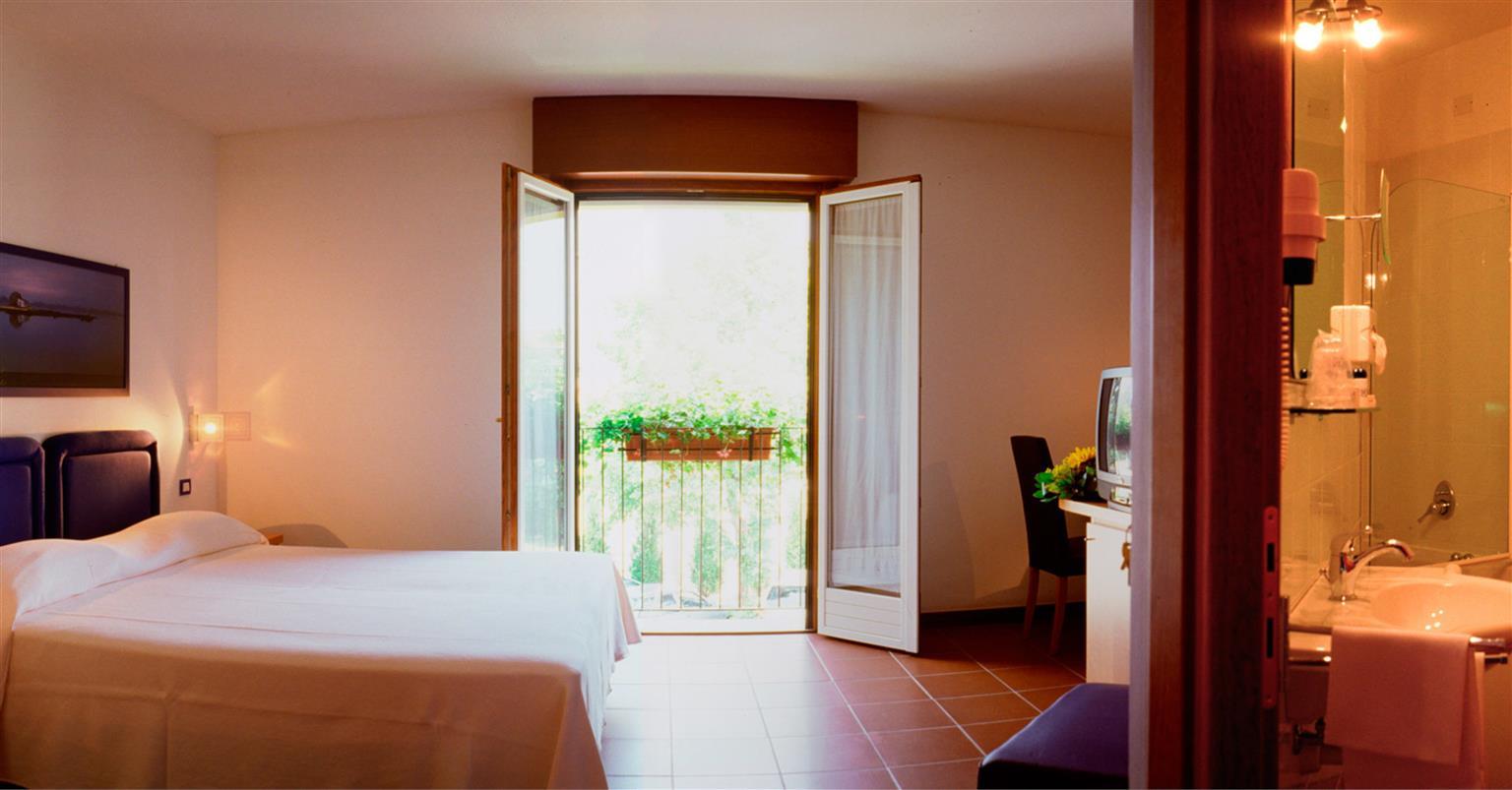Best Western Hotel Continental Udine Esterno foto